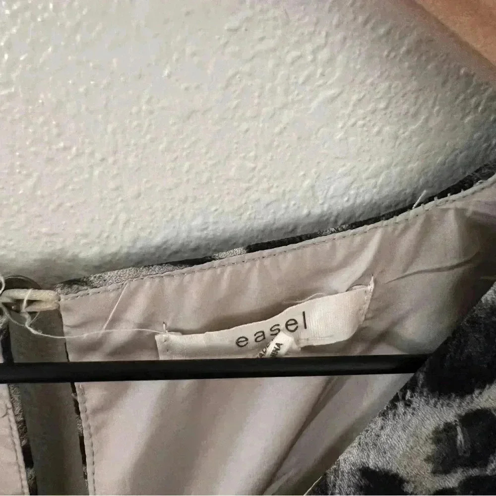 Easel Leopard Print Romper - image 5